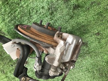 СТУПИЦА НА TOYOTA COROLLA ZWE219H 2ZR-FXE