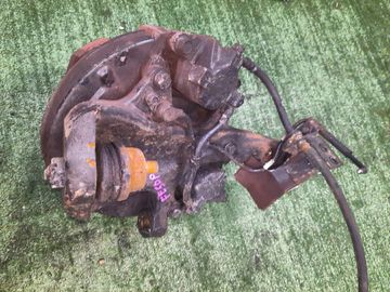 СТУПИЦА НА MITSUBISHI CANTER FE50E 4M51