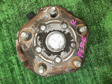 СТУПИЦА НА MITSUBISHI CANTER FE50E 4M51