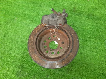 СУППОРТ ТОРМОЗОВ НА TOYOTA CELSIOR UCF30 3UZ-FE