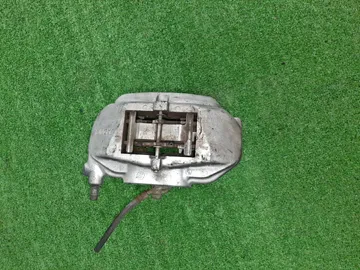 СУППОРТ ТОРМОЗОВ НА LEXUS IS350 GSE21 2GR-FSE