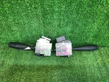 ПОДРУЛЕВОЙ ПЕРЕКЛЮЧАТЕЛЬ НА TOYOTA COROLLA FIELDER ZZE122G