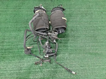 ПОДУШКА ПОДВЕСКИ ПНЕВМАТИЧЕСКАЯ НА TOYOTA RACTIS SCP100 2SZ-FE