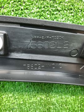 РАСШИРИТЕЛЬ КРЫЛА НА TOYOTA LAND CRUISER VJA300