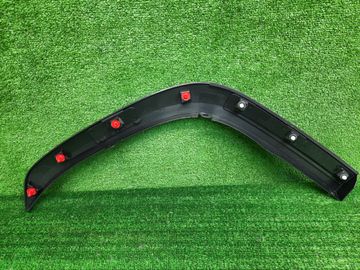 РАСШИРИТЕЛЬ КРЫЛА НА TOYOTA LAND CRUISER VJA300