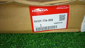 РАСШИРИТЕЛЬ КРЫЛА НА HONDA VEZEL RU1