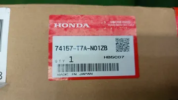 РАСШИРИТЕЛЬ КРЫЛА НА HONDA VEZEL RU2