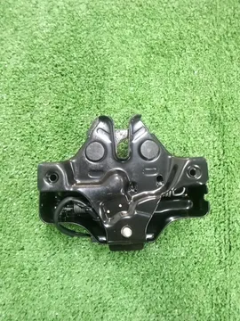 ЗАМОК КАПОТА НА TOYOTA LAND CRUISER URJ202