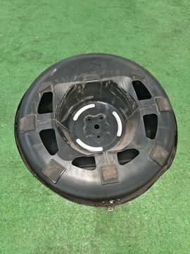 КОЛПАК ЗАПАСКИ НА SUZUKI ESCUDO TDA4W