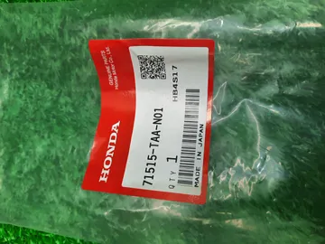 НАКЛАДКА БАМПЕРА 71515-TAA-N01 437Y0000001 НА HONDA STEPWGN RP4