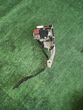 ПЕДАЛЬ ГАЗА НА NISSAN ELGRAND AVWE50 QD32ETI