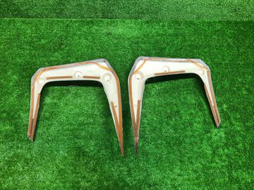 НАКЛАДКА БАМПЕРА НА TOYOTA RAV4 AXAH52