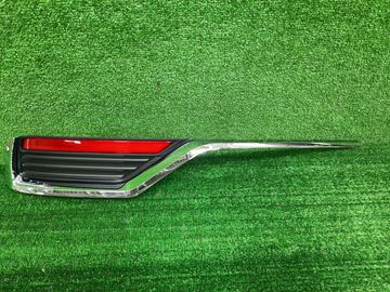 НАКЛАДКА БАМПЕРА НА TOYOTA LAND CRUISER VJA300W