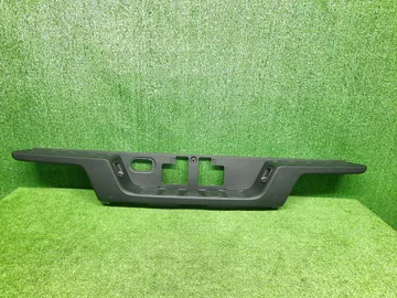 НАКЛАДКА БАМПЕРА НА TOYOTA TACOMA GRN305L