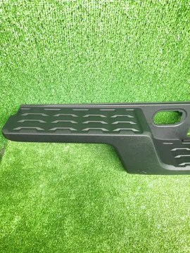 НАКЛАДКА БАМПЕРА НА TOYOTA TACOMA GRN305L