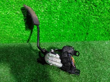 ПЕДАЛЬ ГАЗА НА MITSUBISHI PAJERO V83W