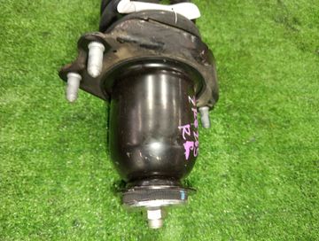 СТОЙКА НА TOYOTA PREMIO ZRT265 2ZR-FE