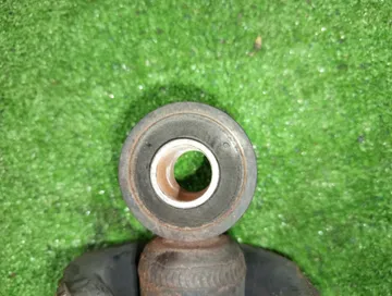 СТОЙКА НА NISSAN LIBERTY PM12 SR20DE