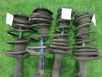 СТОЙКА НА TOYOTA COROLLA AE111 4A-FE