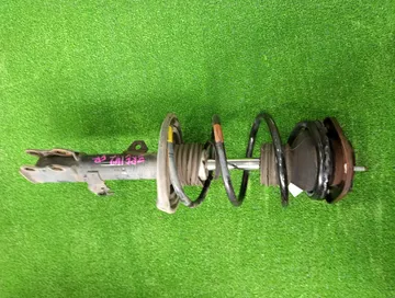 СТОЙКА НА TOYOTA COROLLA  AXIO ZRE142 2ZR-FE