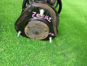 СТОЙКА НА TOYOTA COROLLA  AXIO ZRE142 2ZR-FE