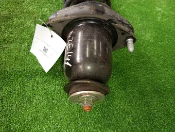 СТОЙКА НА TOYOTA COROLLA  AXIO NZE141 1NZ-FE
