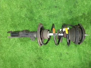 СТОЙКА НА TOYOTA WISH ZNE10G 1ZZ-FE