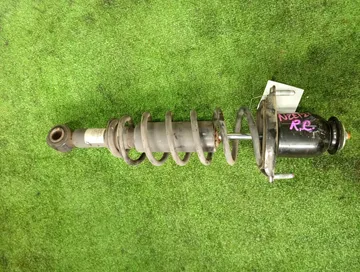 СТОЙКА НА TOYOTA COROLLA NZE121 1NZ-FE