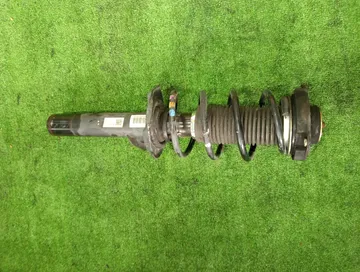СТОЙКА НА VOLKSWAGEN GOLF 5K1 CAX