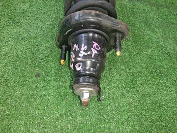 СТОЙКА НА HONDA STREAM RN7 R18A