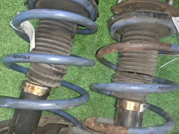 СТОЙКА НА TOYOTA HARRIER MCU10W 1MZ-FE