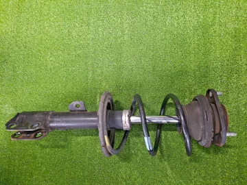 СТОЙКА НА TOYOTA ISIS ZNM10G 1ZZ-FE