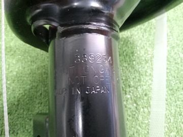 СТОЙКА НА MITSUBISHI RVR GA4W 4J10