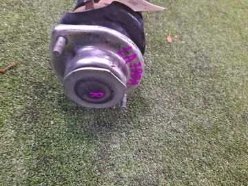 СТОЙКА НА TOYOTA PIXIS MEGA LA700A KF-VE