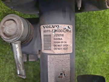 СТОЙКА НА VOLVO V70 BW56 B5254T