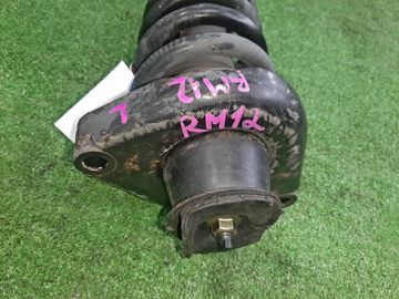 СТОЙКА НА NISSAN LIBERTY RM12 QR20DE
