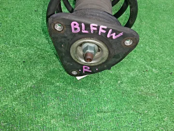 СТОЙКА НА MAZDA AXELA BLFFW PE-VPS