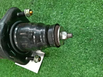 СТОЙКА НА HONDA STREAM RN6 R18A