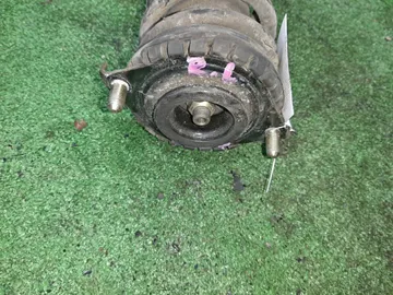 СТОЙКА НА SUBARU LEGACY BE5 EJ206