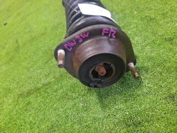 СТОЙКА НА MAZDA DEMIO DW3W B3E