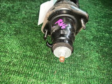 СТОЙКА НА HONDA STREAM RN6 R18A