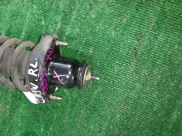 СТОЙКА НА MITSUBISHI DION CR9W 4G63