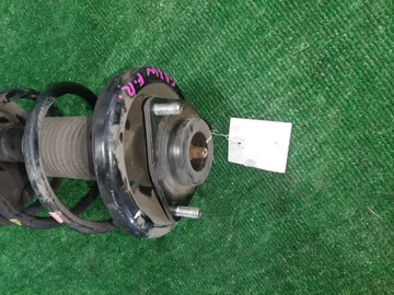СТОЙКА НА MITSUBISHI RVR GA3W 4B10