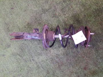 СТОЙКА НА TOYOTA ISIS ZNM10G 1ZZ-FE