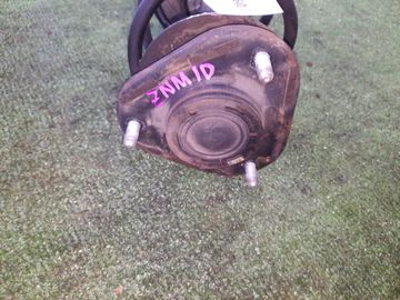 СТОЙКА НА TOYOTA ISIS ZNM10G 1ZZ-FE