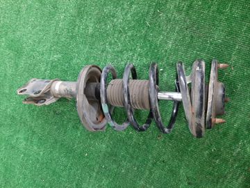 СТОЙКА НА MITSUBISHI DION CR5W 4G93