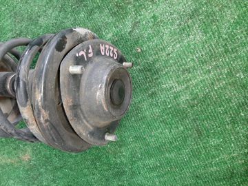 СТОЙКА НА MITSUBISHI DEBONAIR S22A 6G72