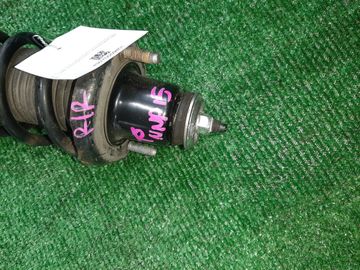 СТОЙКА НА TOYOTA PORTE NNP15 1NZ-FE