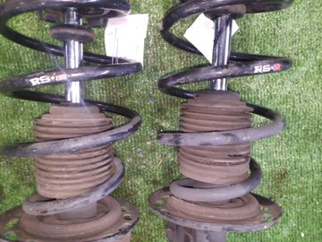 СТОЙКА НА HONDA FIT GD1 L13A