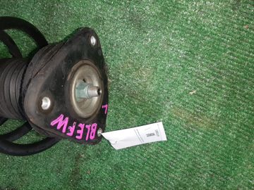 СТОЙКА НА MAZDA AXELA BLEFW LF-VDS